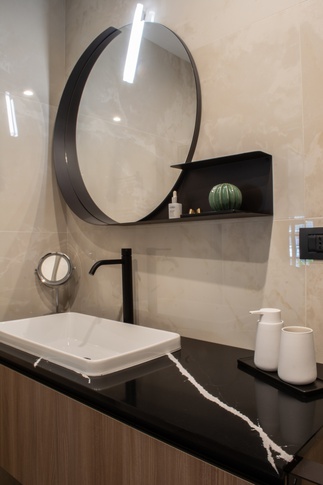 Bagno in stile moderno di 5 di Chiara Colucci Interior Designer Bagno in stile moderno di 5 di Chiara Colucci Interior Designer