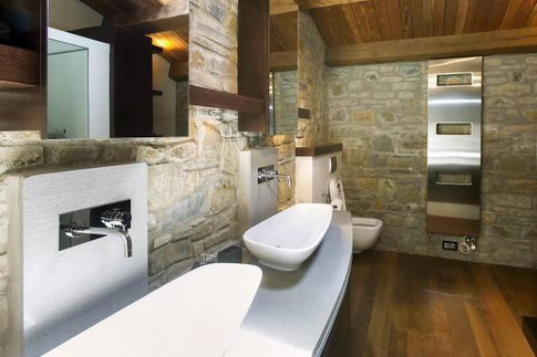 Bagno in stile moderno di 11 di Studio Pinelli