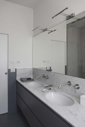 Bagno in stile contemporaneo di 7 di MatStudio